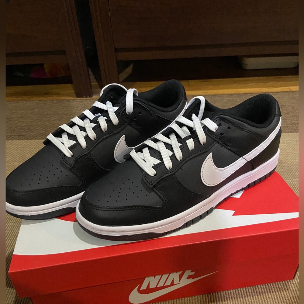 Nike dunk low- 8.5
